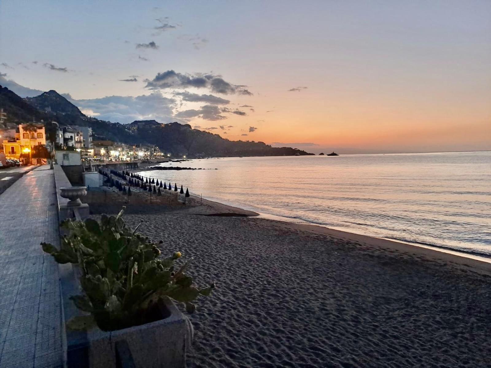 Nausica17 Naxos Bay Leilighet Giardini Naxos Eksteriør bilde